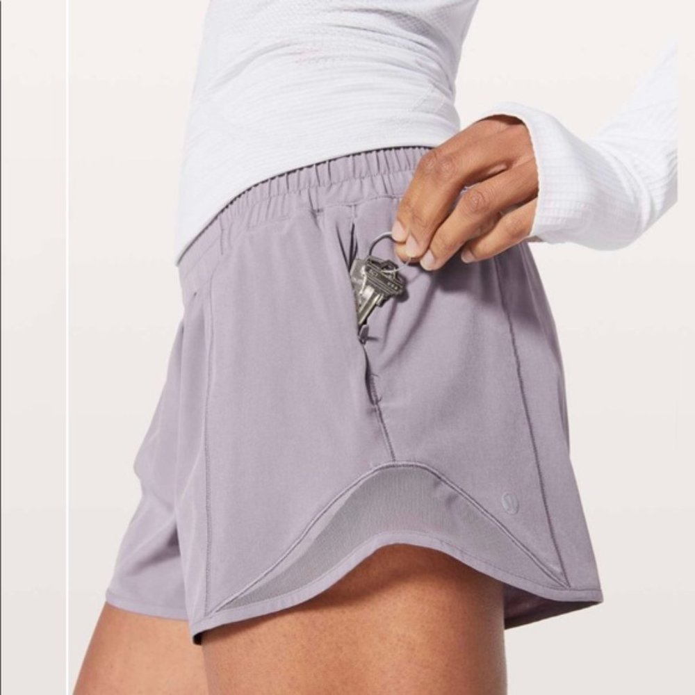 Lululemon Hotty Hot Short II *Long 4"